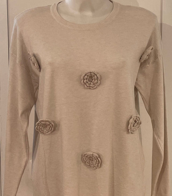 Maglione con i fiori su anteriore art. 8657