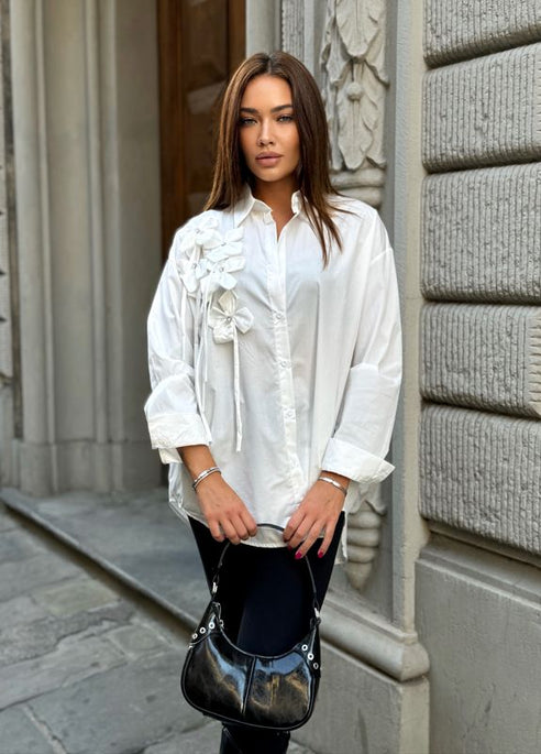 Camicia con Papillon su parte destra art.8637
