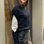 Maglia con ricami  sulle maniche art,8663