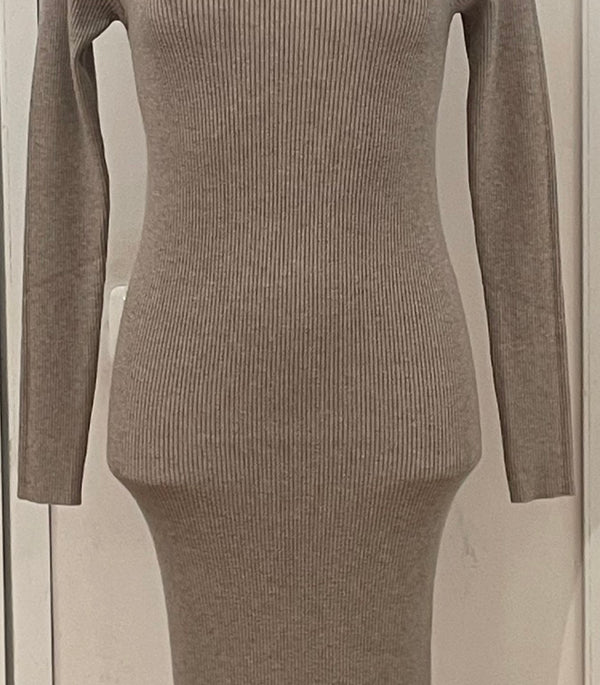 Vestito a righe con scollo centrale art.8513