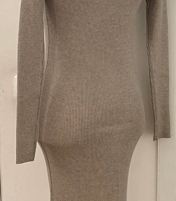 Vestito a righe con scollo centrale art.8513